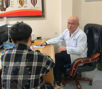 哈密地区|男科医师高朋磊：守护男性健康，专业男科诊疗